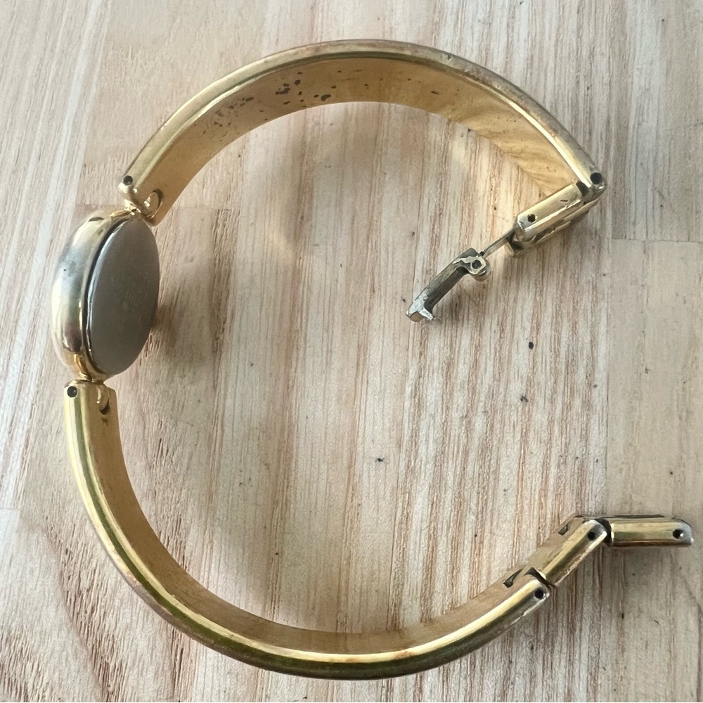 Vintage Seiko ladies black gold tone bracelet dress watch NEW BATTERY - Picture 6 of 12